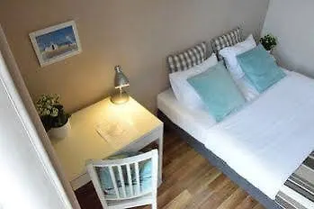 Blooms Boutique Hostel Πόζναν 0*,