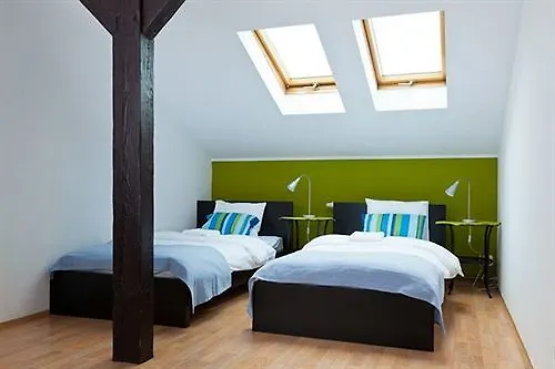 Blooms Boutique Hostel By Friendly Apartments Poznań